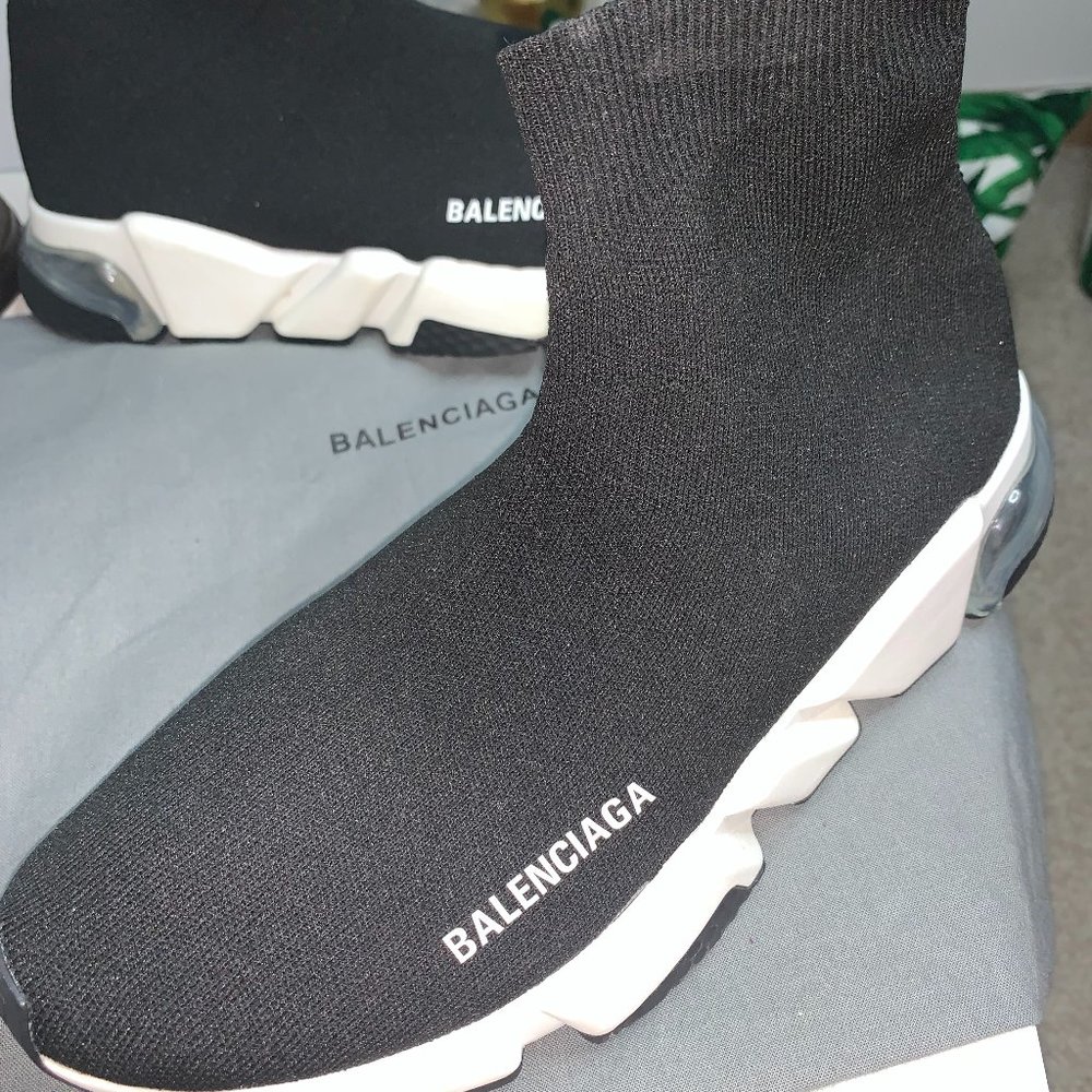 BlackBlack Balenciaga Sneakers Speed Clear Sole Mens Size 8 in MINT CONDITION!
